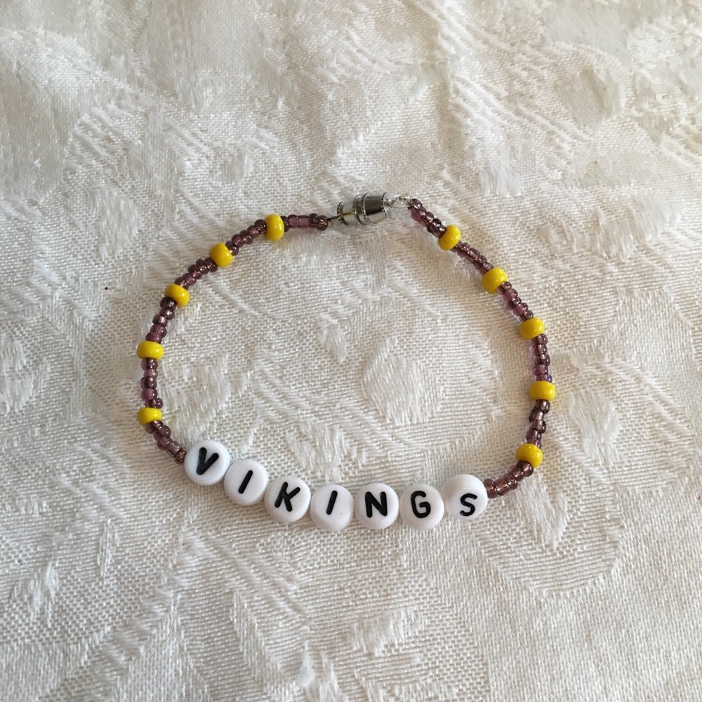 MINNESOTA VIKINGS 6 3/4” bracelet-NEW